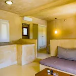 Villa Rhea *